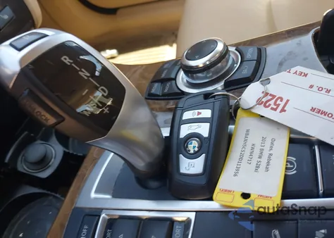 2013 BMW 528I xDrive z USA, uszkodzony, nr VIN WBAXH5C52DD113956